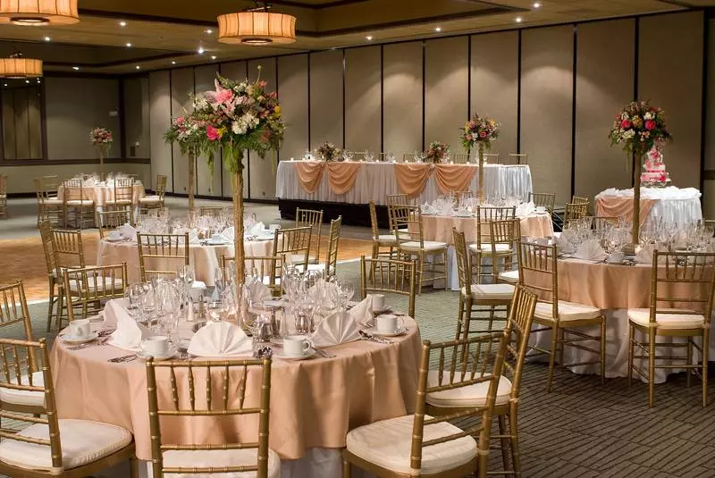 فندق Airtel Plaza