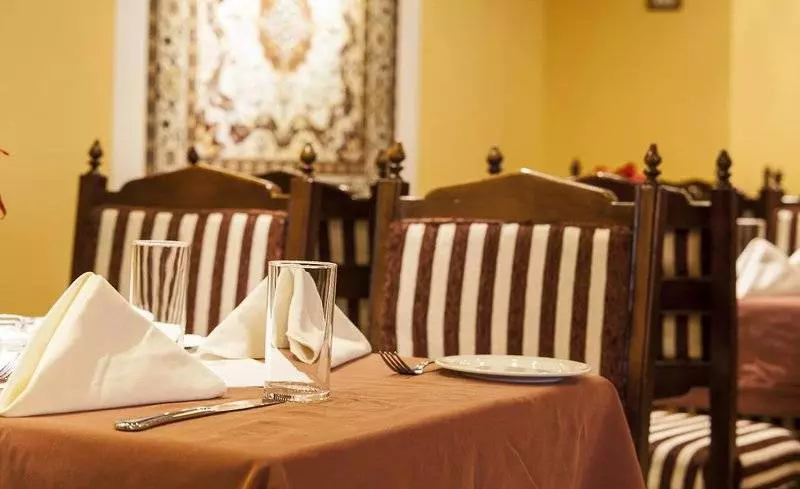 Golden Tulip Hotel Flamenco Cairo