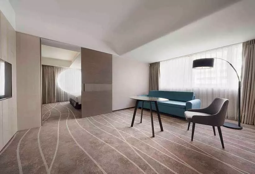 هتل Illume Taipei