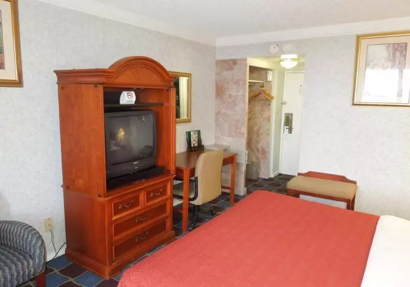 בית מלון כפרי Knights Inn Atlantic City At N Albany Ave