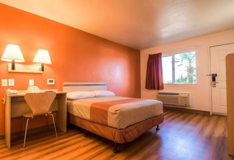 Motel 6 Rancho Mirage, Ca  Palm Springs