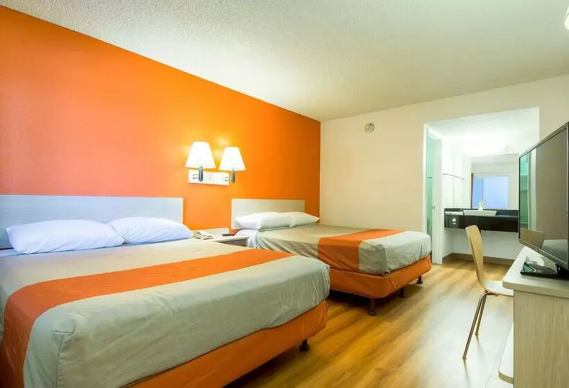 Motel 6 Rancho Mirage, Ca  Palm Springs