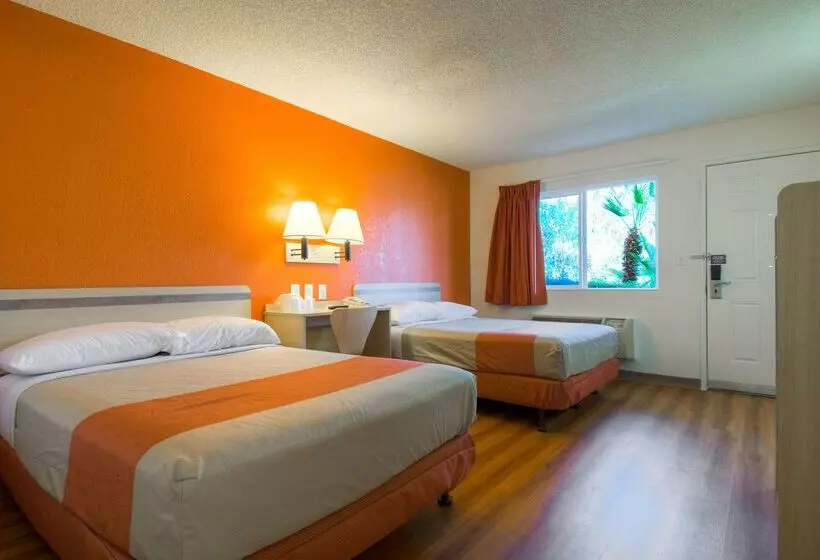 Motel 6 Rancho Mirage, Ca  Palm Springs