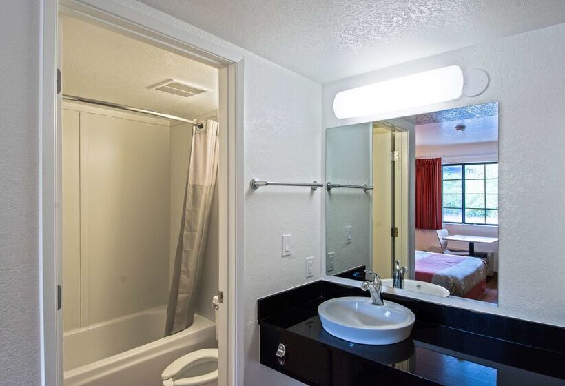 Motel 6 Redding, Ca South