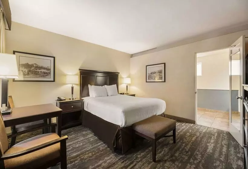 Best Western  Frontier Motel