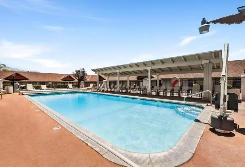 Best Western  Frontier Motel