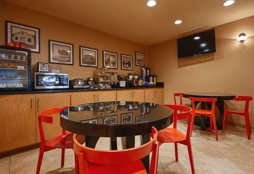 Best Western Pine Tree Motel