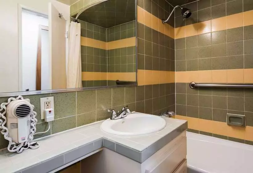 Best Western Pine Tree Motel