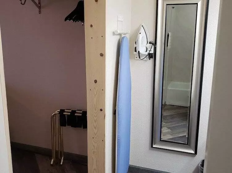 Отель Airport Inn