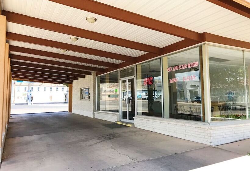 فندق Appletree Inn