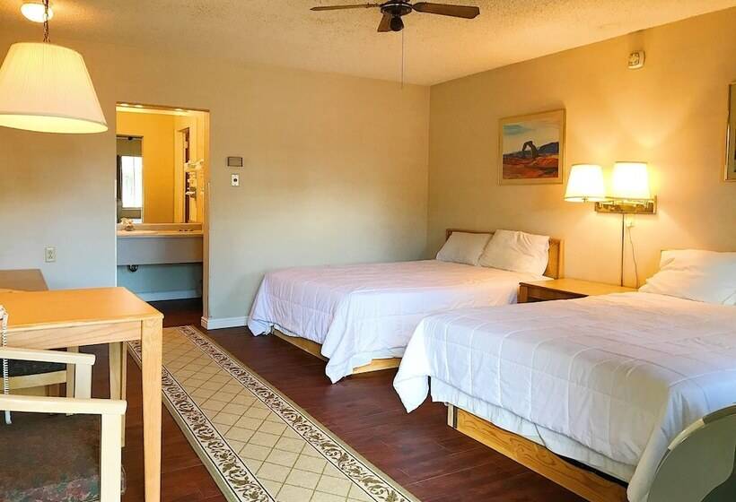 فندق Appletree Inn