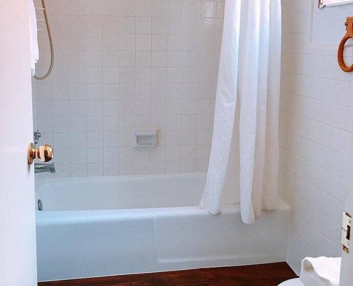 فندق Appletree Inn