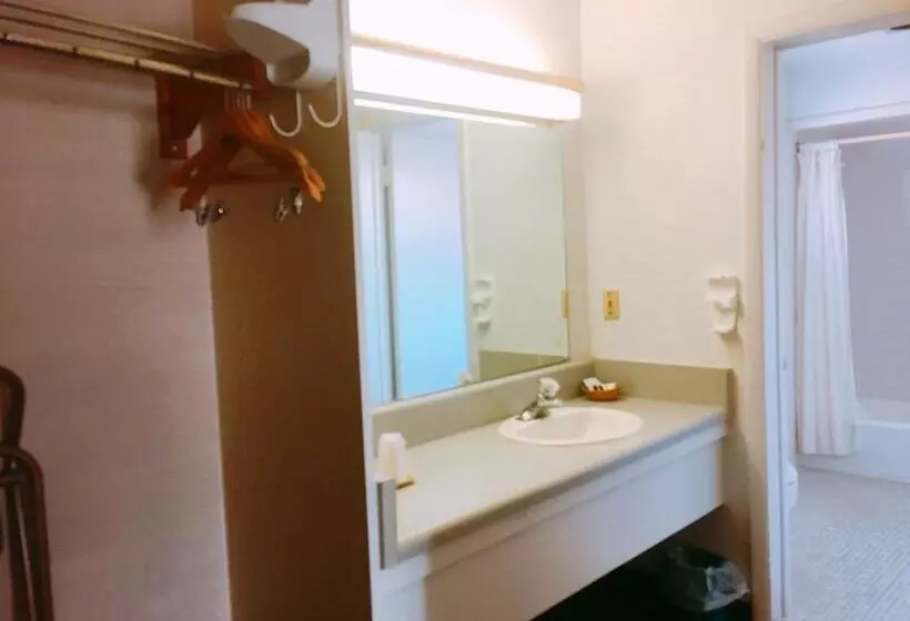 בית מלון כפרי Appletree Inn