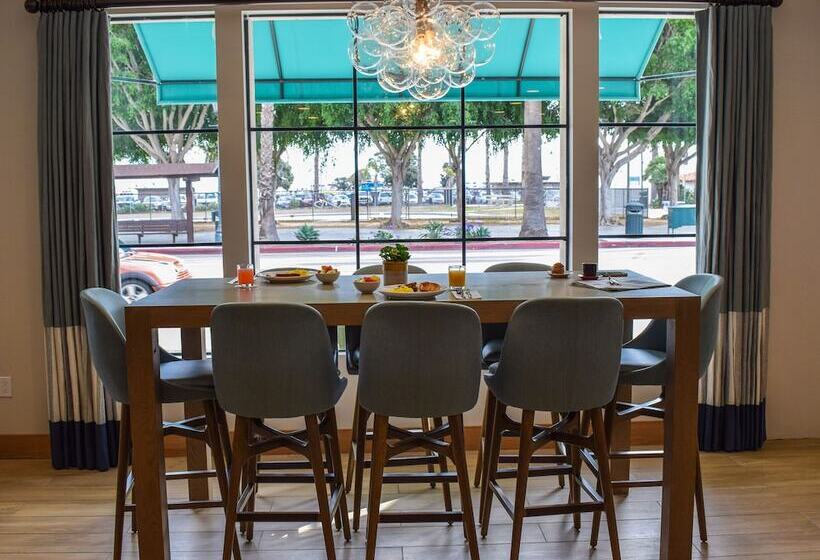 호텔 Beachside Inn