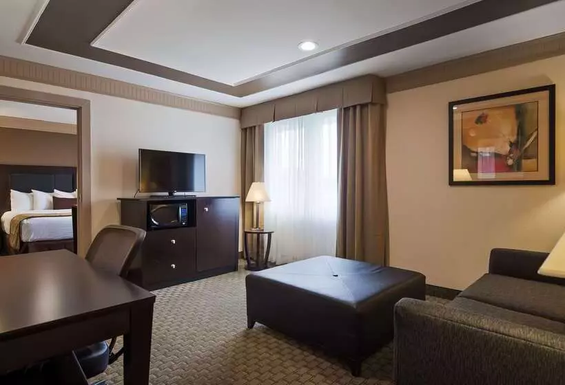 Отель Best Western Plus Concordville