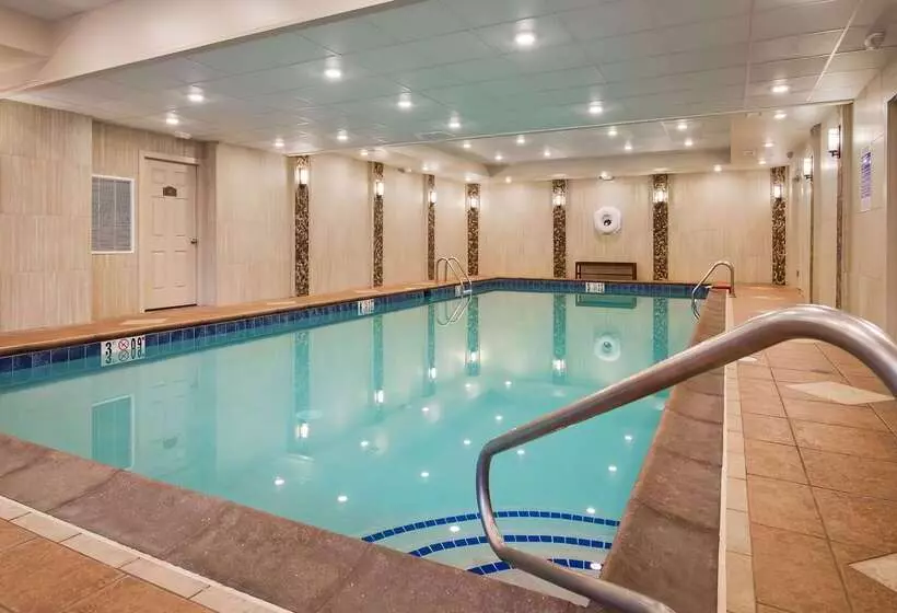 Отель Best Western Plus Concordville