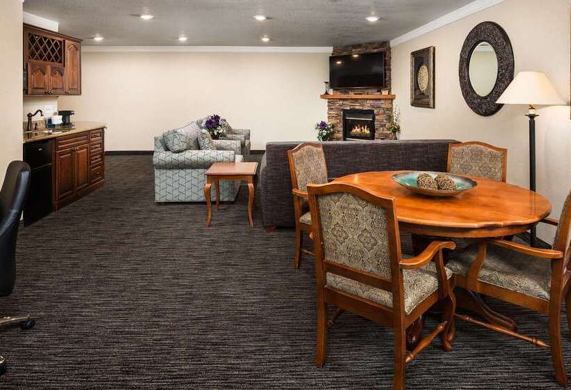 هتل Best Western Plus Landmark Inn