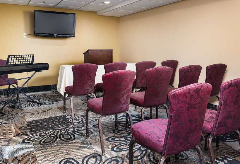 هتل Best Western Plus Landmark Inn