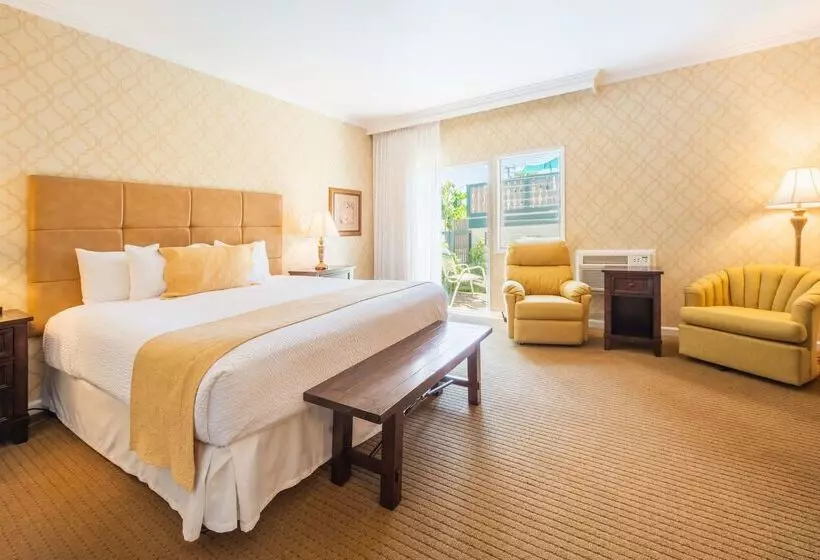 בית מלון כפרי Best Western Plus Santa Barbara