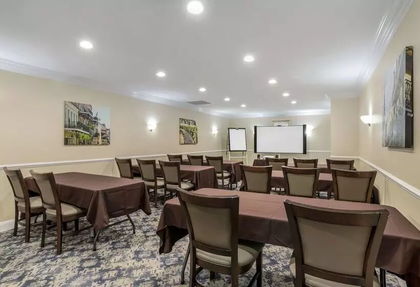 فندق Best Western Plus Westbank