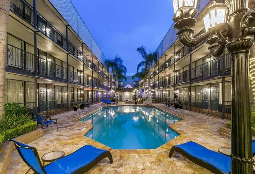 فندق Best Western Plus Westbank