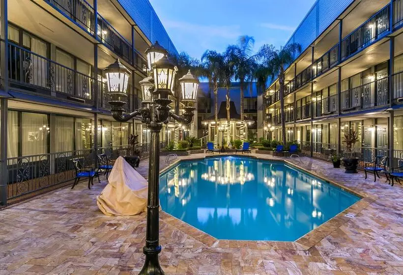 فندق Best Western Plus Westbank