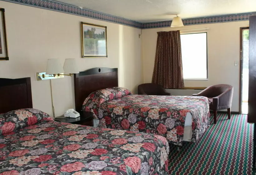 فندق Carefree Inn