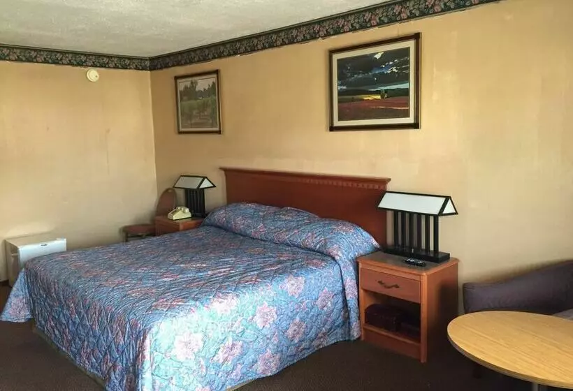 فندق Carefree Inn