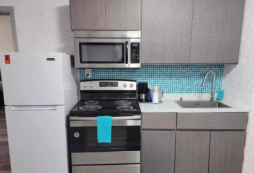 Отель Casa Loma Panama City Beach   Beachfront