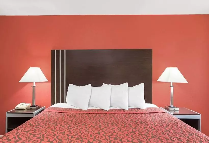 فندق Days Inn By Wyndham College Station University Drive