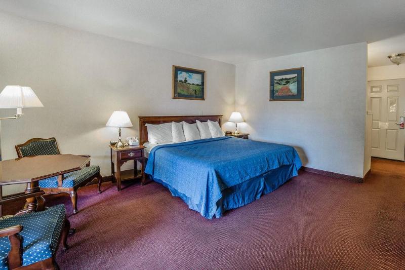 هتل Econo Lodge Near Reno Sparks Convention Center