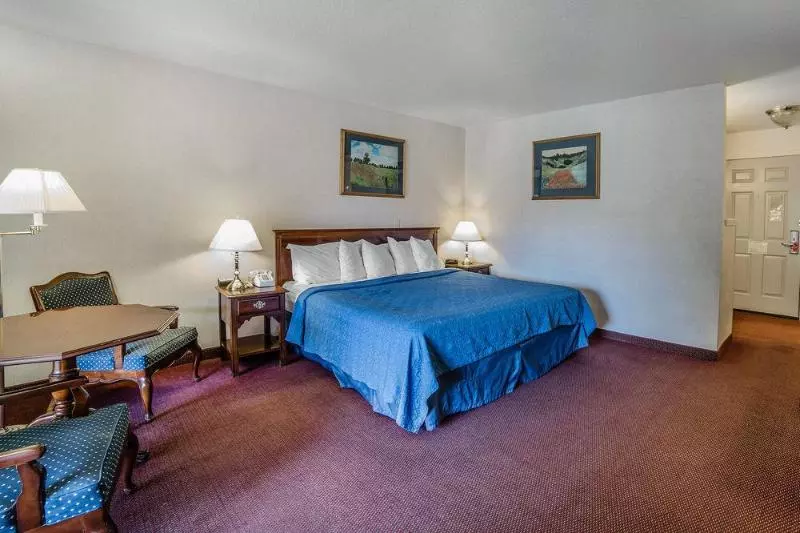 Отель Econo Lodge Near Reno Sparks Convention Center