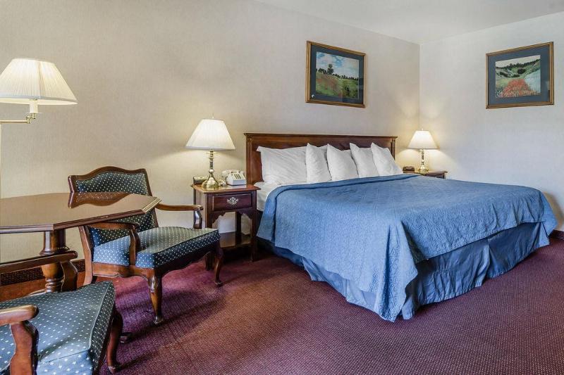 هتل Econo Lodge Near Reno Sparks Convention Center