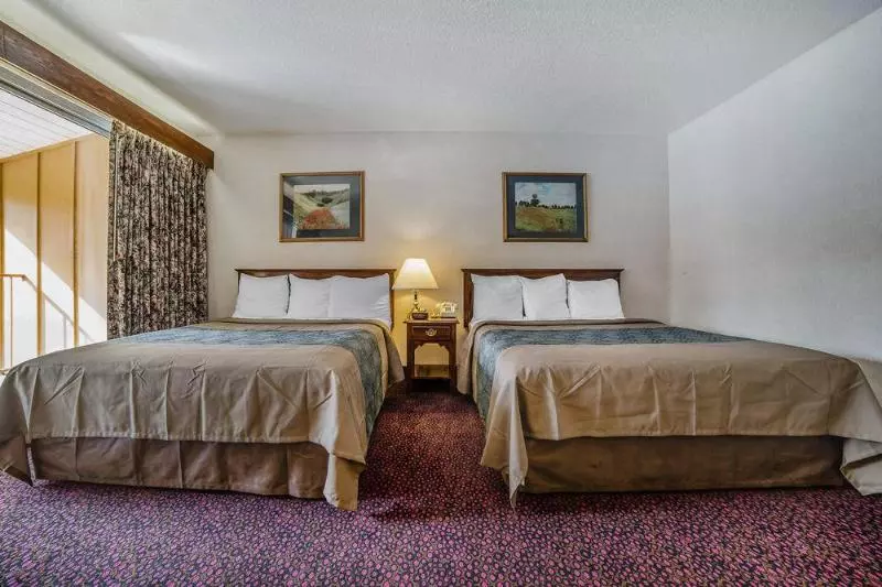 Отель Econo Lodge Near Reno Sparks Convention Center