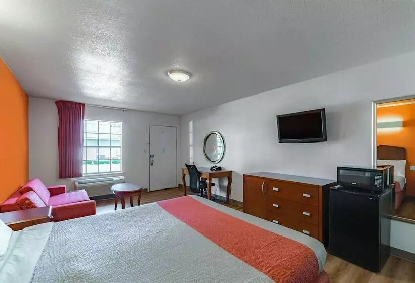 Hotel Giddings Executive Inn