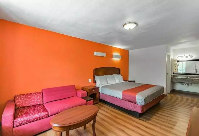 Hotel Giddings Executive Inn