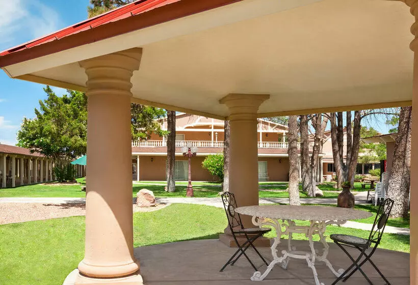 בית מלון כפרי Inn At Rio Rancho And Event Center