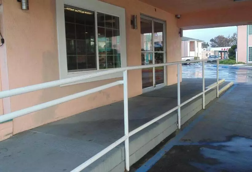 酒店 Inns Of California Salinas