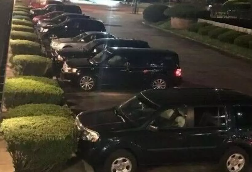 Отель Lincoln Lodge