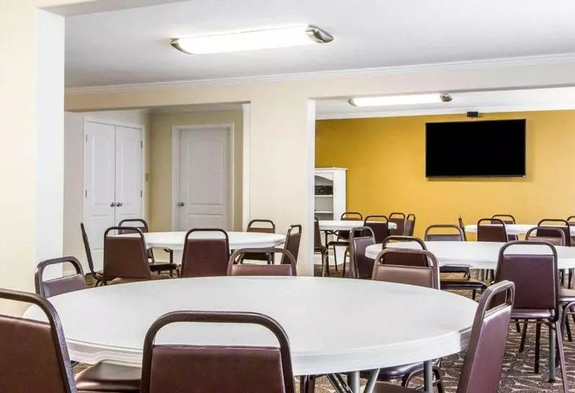 호텔 Mill Tree Inn Millington