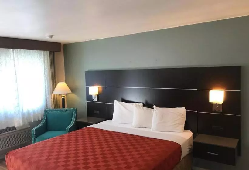 호텔 Olive Tree Inn & Suites