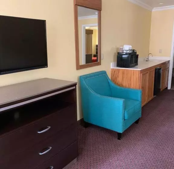 호텔 Olive Tree Inn & Suites