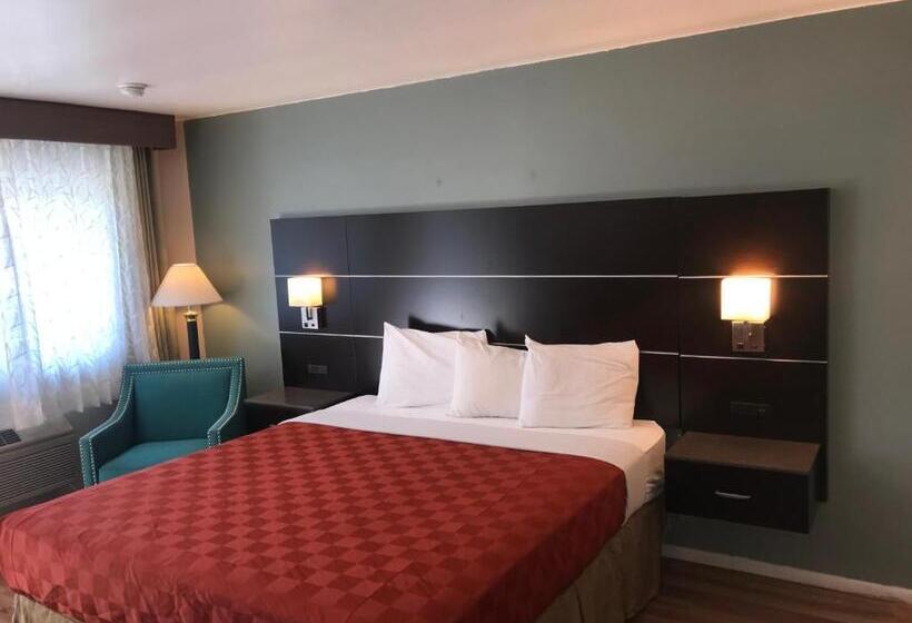 هتل Olive Tree Inn & Suites