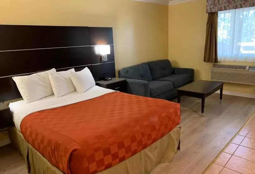 호텔 Olive Tree Inn & Suites