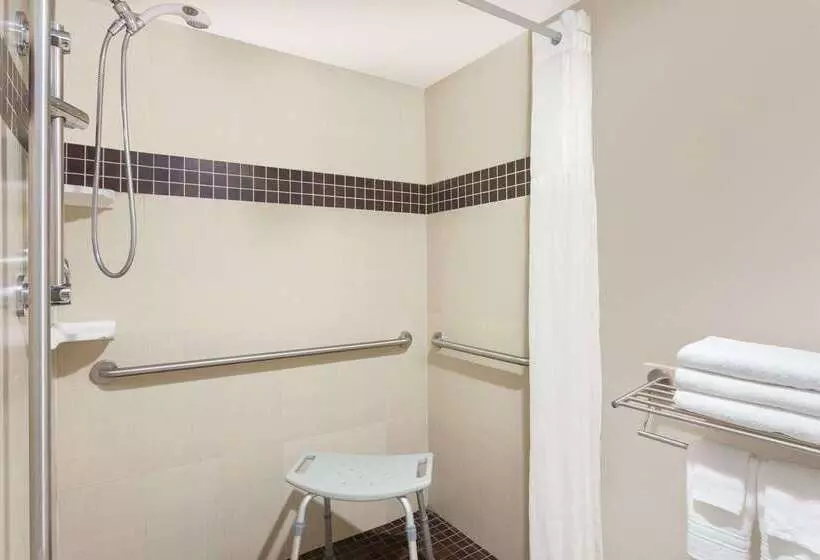 Hotel Super 8 By Wyndham Ellenton Bradenton Area