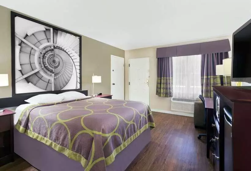 Hotel Super 8 By Wyndham Ellenton Bradenton Area