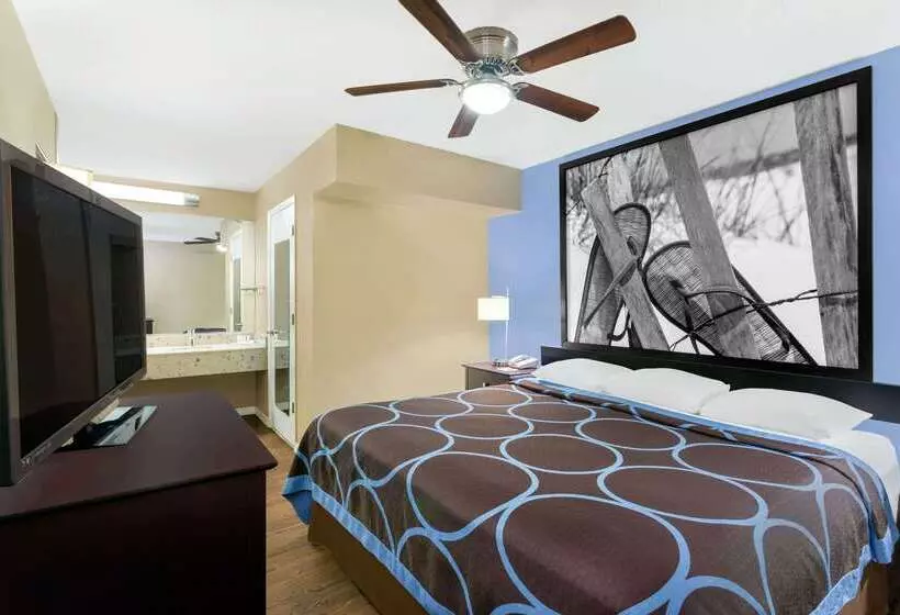 Hotel Super 8 By Wyndham Ellenton Bradenton Area