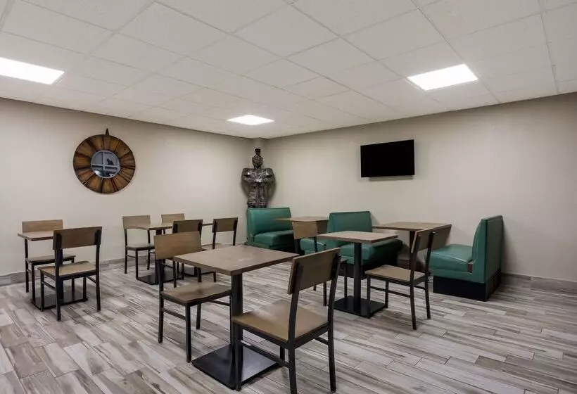 Surestay Hotel By Best Western Higginsville