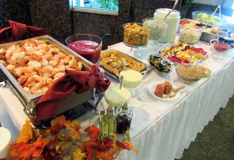 Отель Greenwell Inn