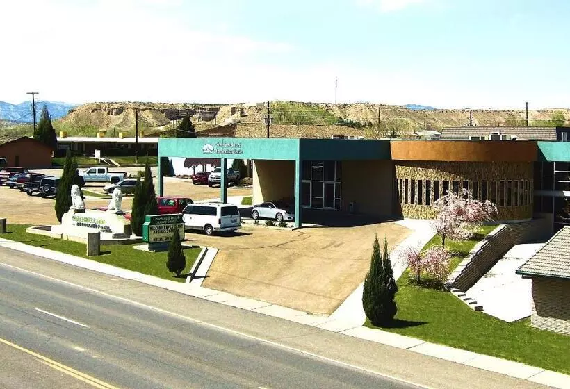 Отель Greenwell Inn